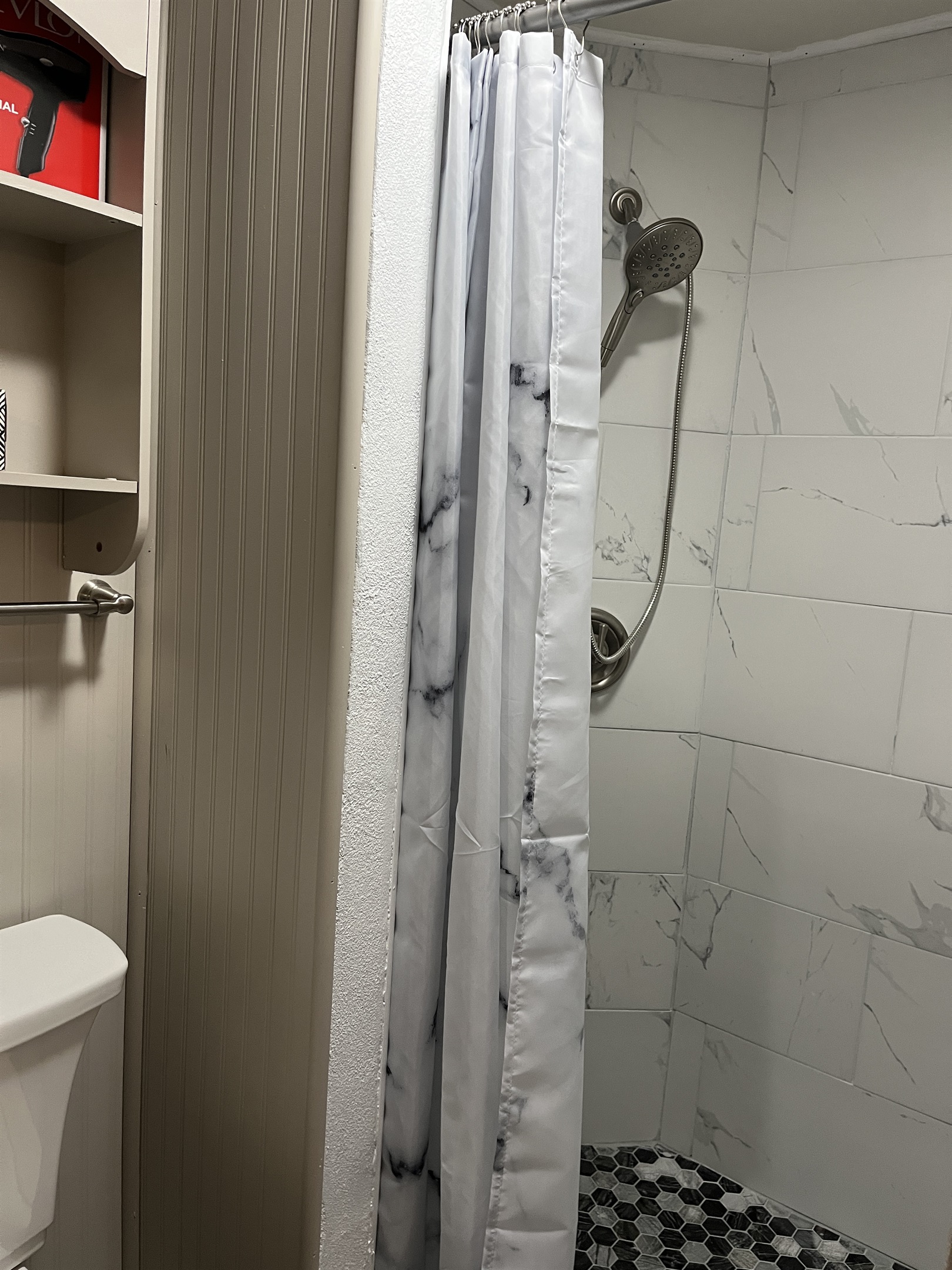 Lower level bathroom w/ shower