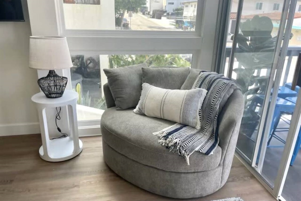 Plenty of seating in the living room.