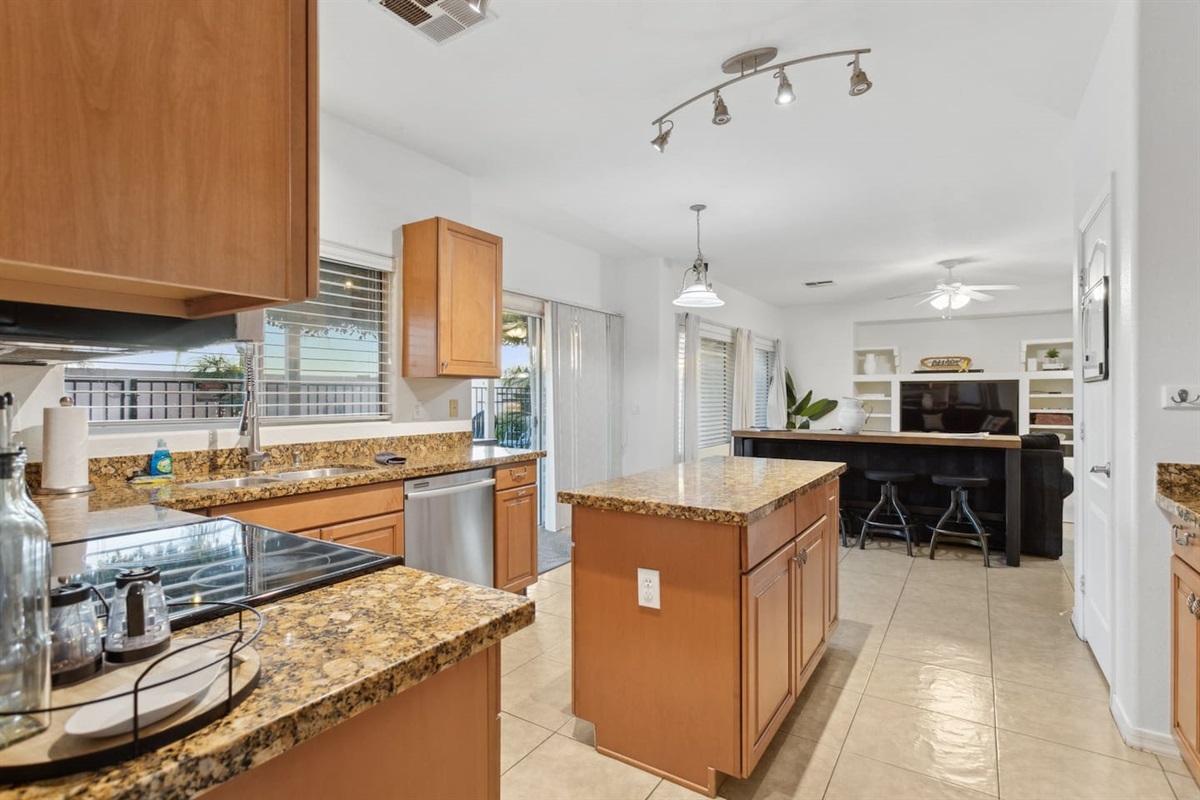 Peoria Home with Heated Pool + Hot Tub — Peoria Home with Heated Pool + Hot Tub, Peoria, Arizona — photo 40