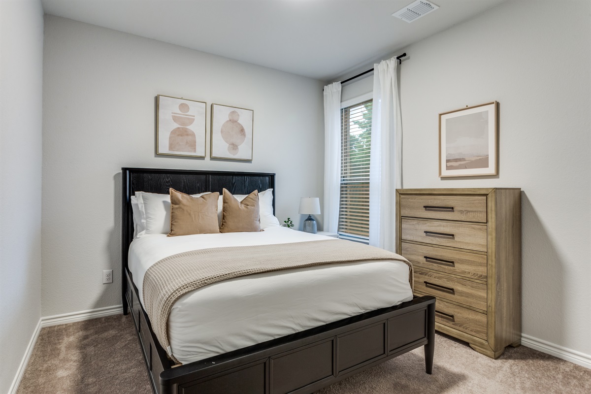 Guest bedroom 3