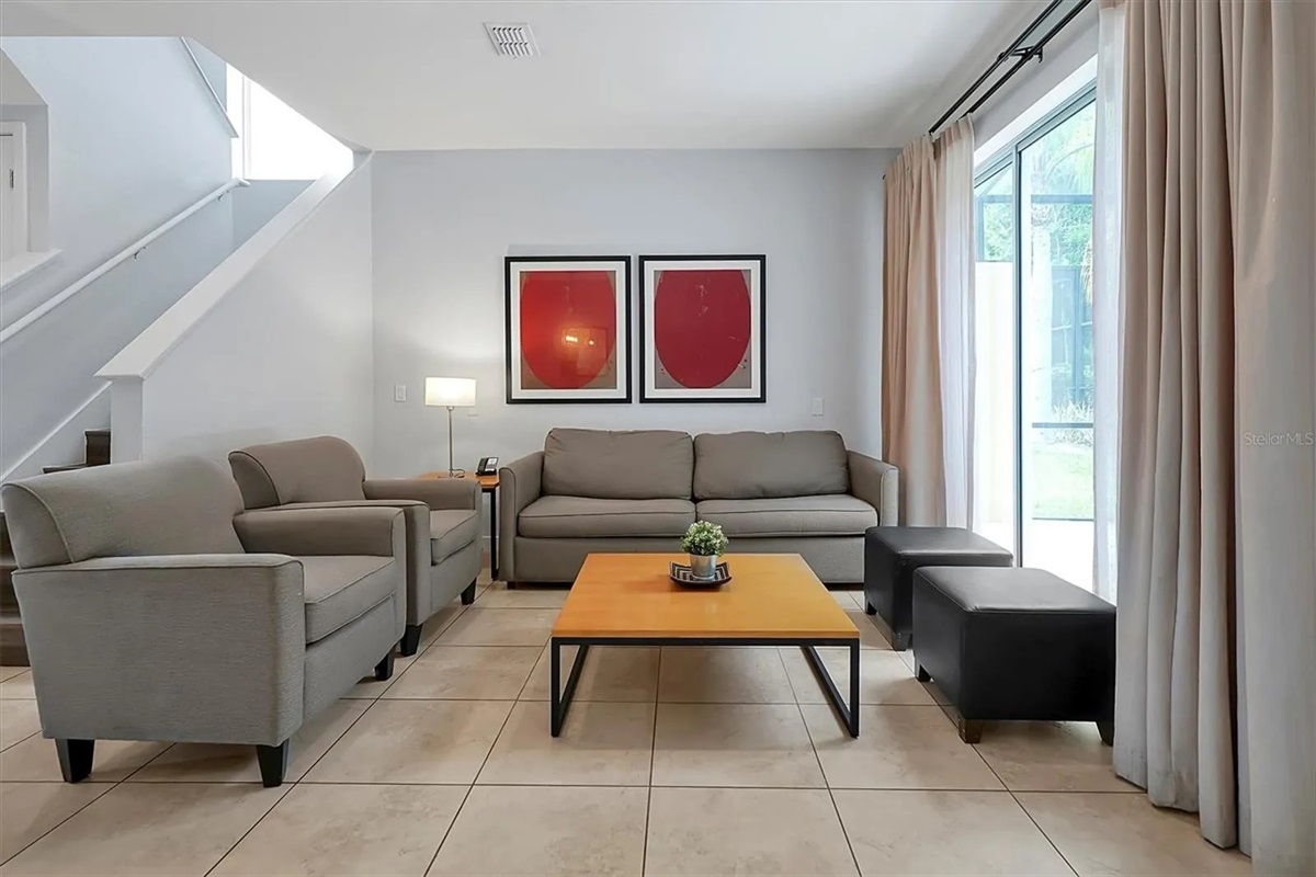 Living room with plenty of seating