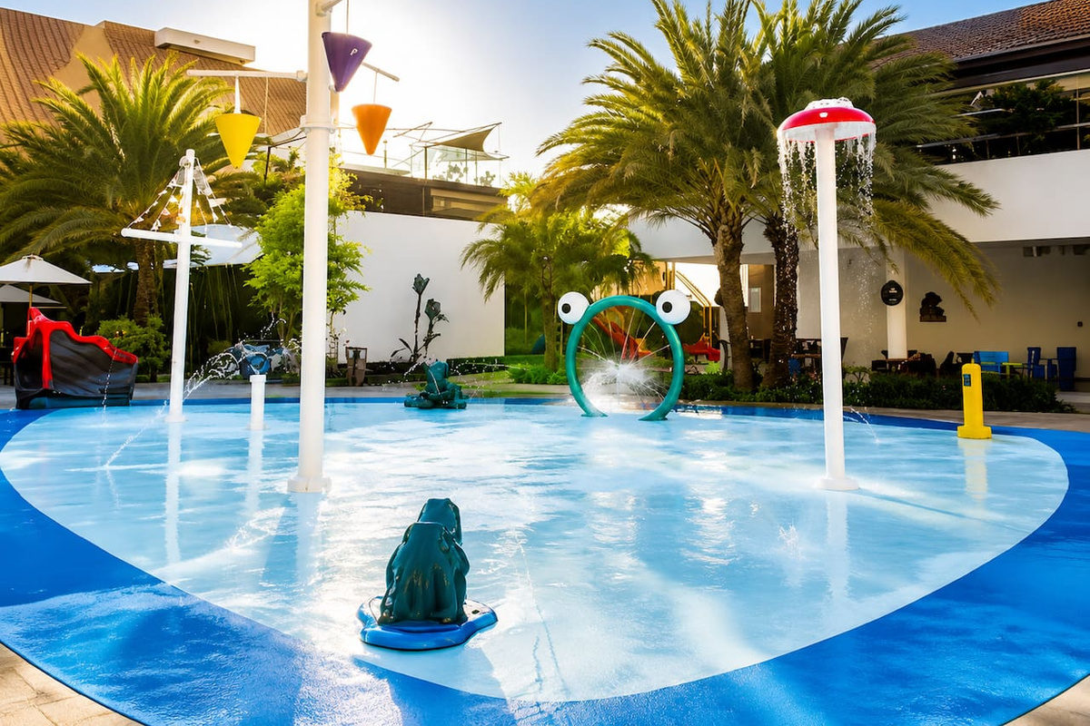Let the little ones have fun in this exciting water playground.