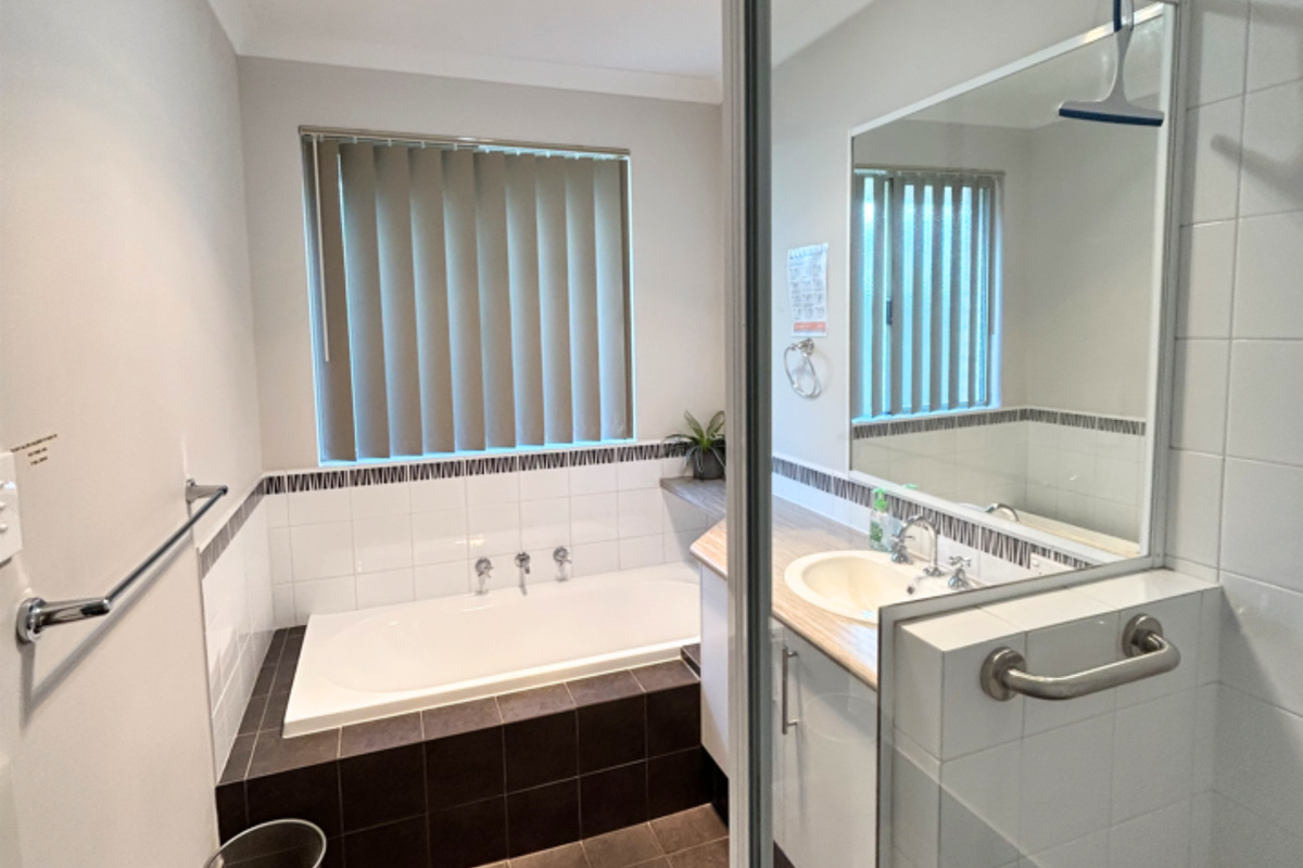 Main Bathroom