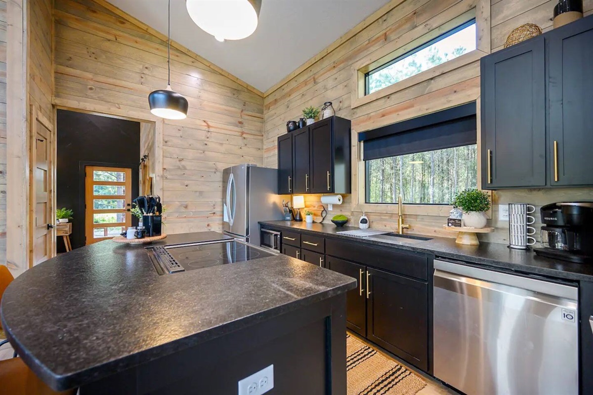 This place was beautiful. We enjoyed our entire stay. Had excellent amenities- above and beyond selection of goods to use during our stay.