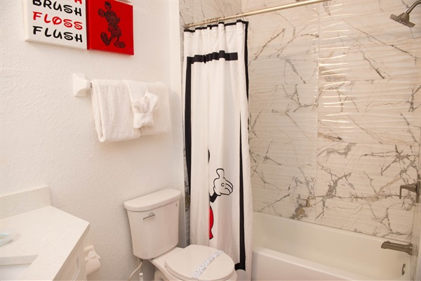 Low profile tub/shower combo
