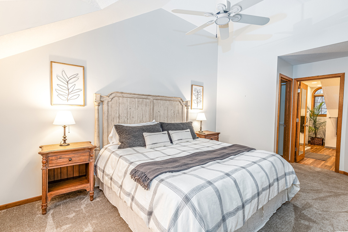 Large and spacious Primary suite located on the 2nd floor.  Features a king bed, reading nook, full bathroom.