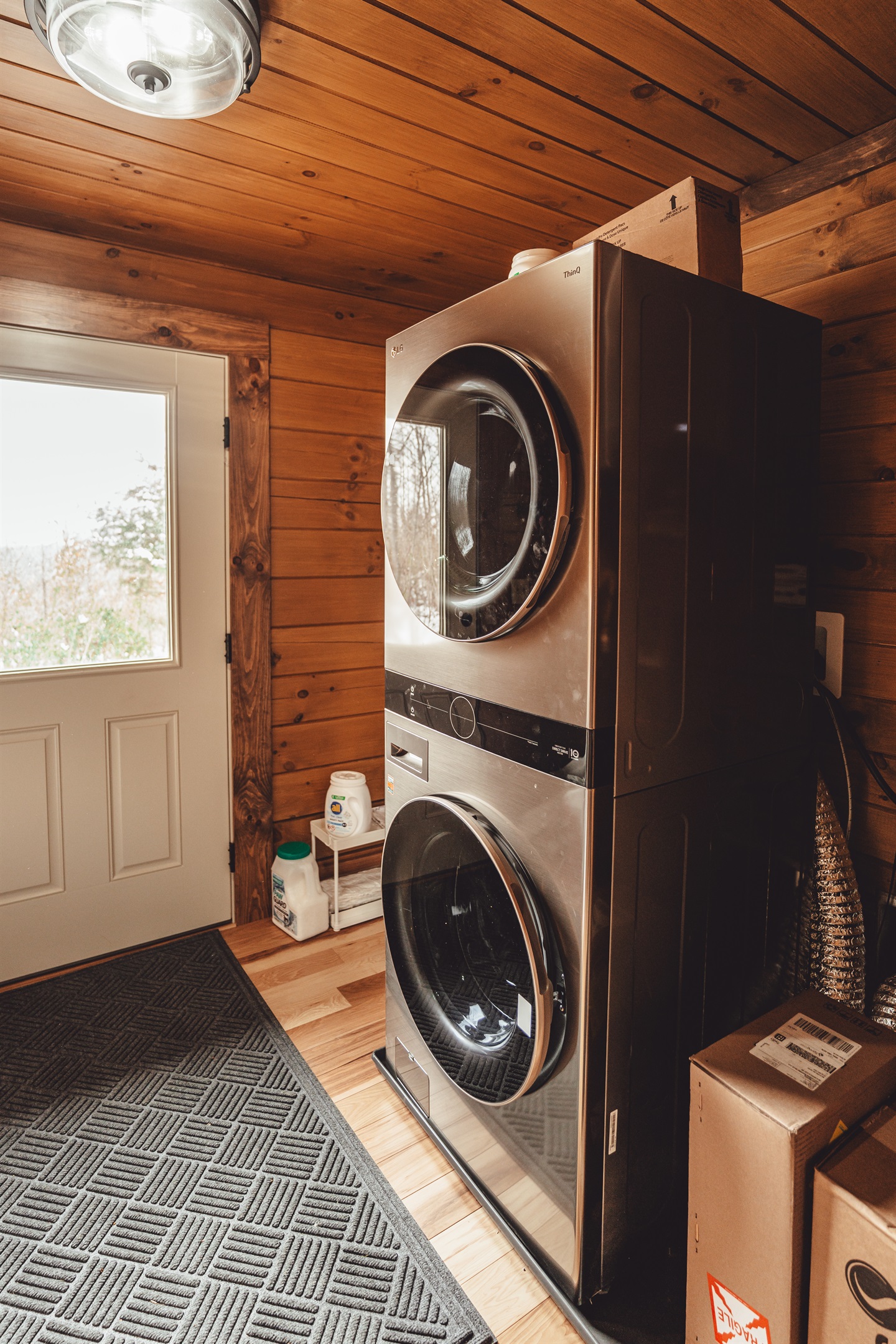 Washer and Dryer Available for Guest Use, Laundry Pods Available.