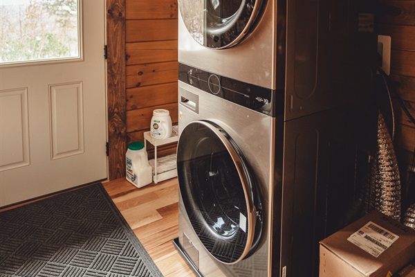 Washer and Dryer Available for Guest Use, Laundry Pods Available.