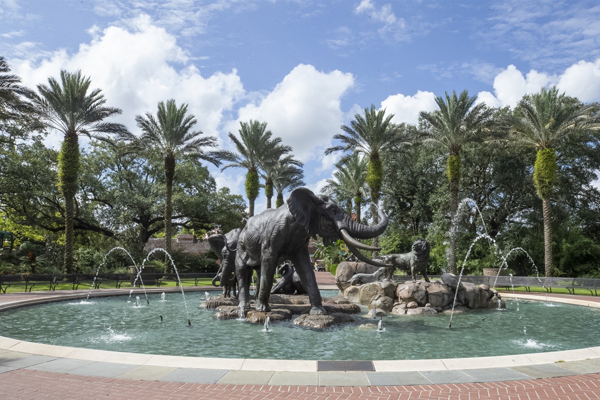 Audubon Zoon is 1.7 miles.