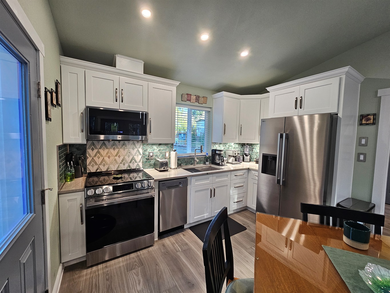 Alder Falls has a full size, well-stocked kitchen complete with espresso maker and supplied staples