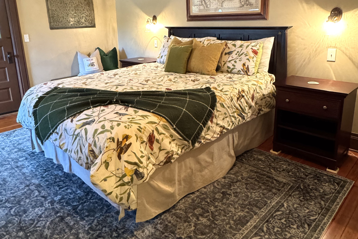 2nd Floor, Cal King Bed