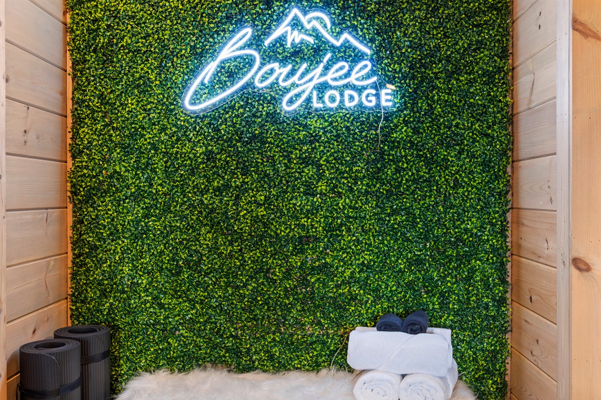 Bold, bright, and totally Boujee. Your Instagram moment, made cozy.