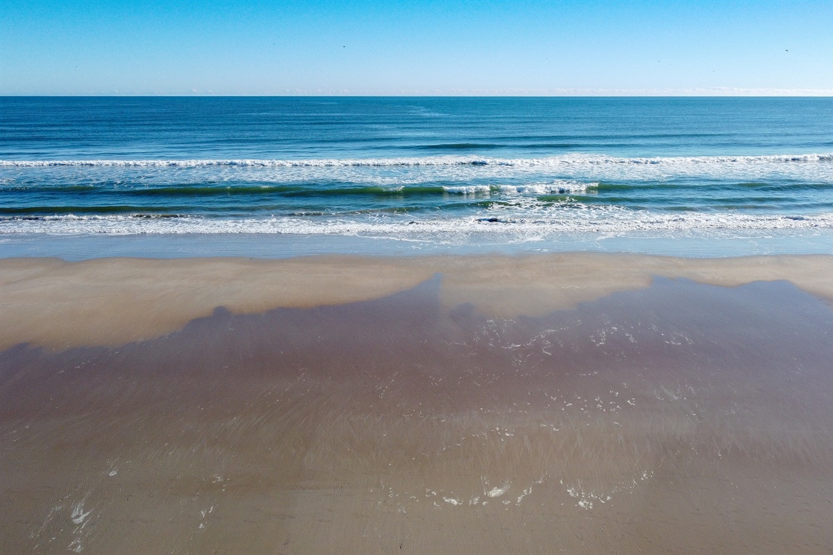 Your view on the beach!