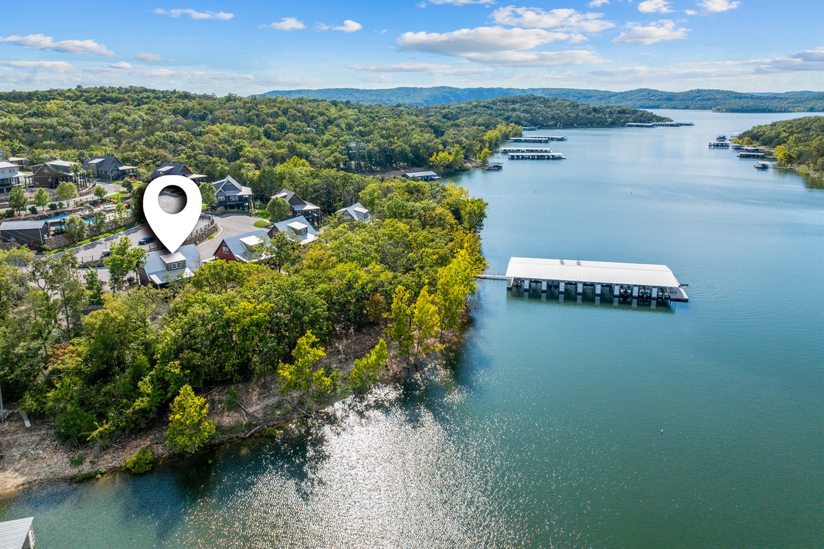 Lakefront house in quite channel with dock