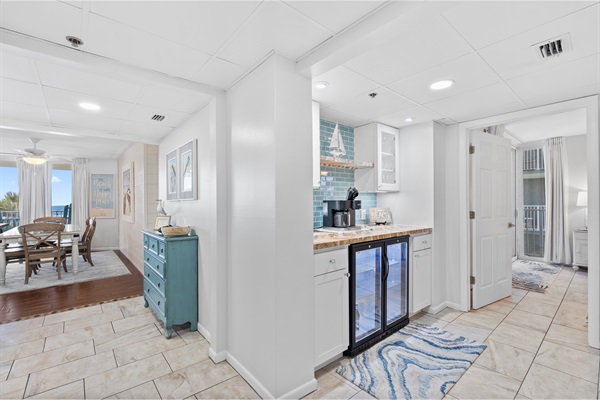 Coffee Bar/Beverage Bar