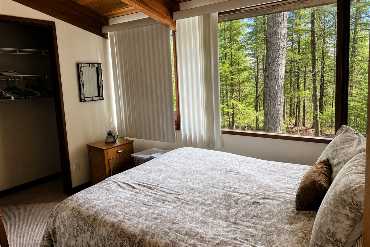 Left wing bedroom 4 with ensuite