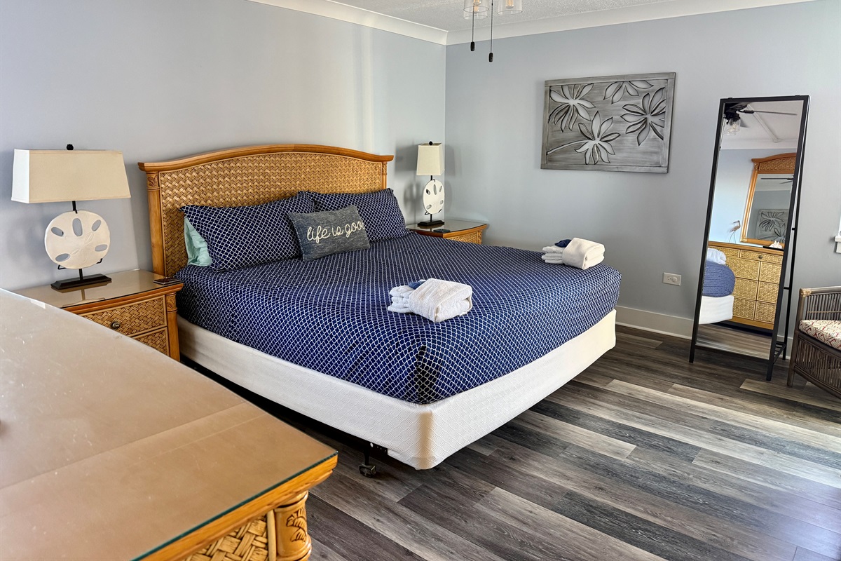 Primary Bedroom w/King Bed