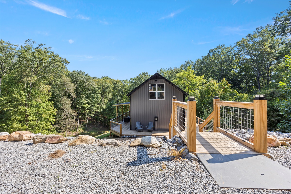 Rear view of Heart Ridge — a peaceful mountain retreat surrounded by trees, offering privacy and a true escape into nature.