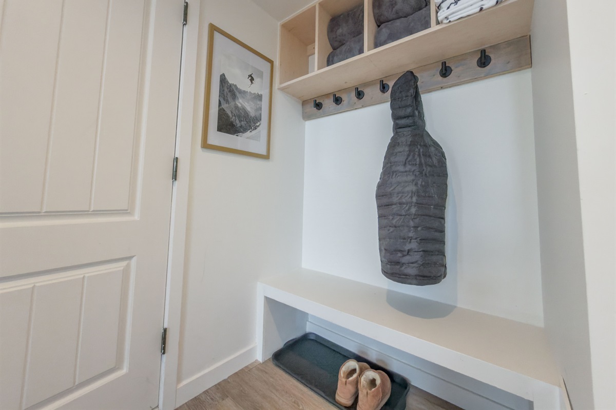 Coats, helmets, shoes, extra layers - all of it has a home in the entryway storage. Start organized, stay organized - each time you return to the condo, you'll enjoy that it doesn't look ransacked. ;-)