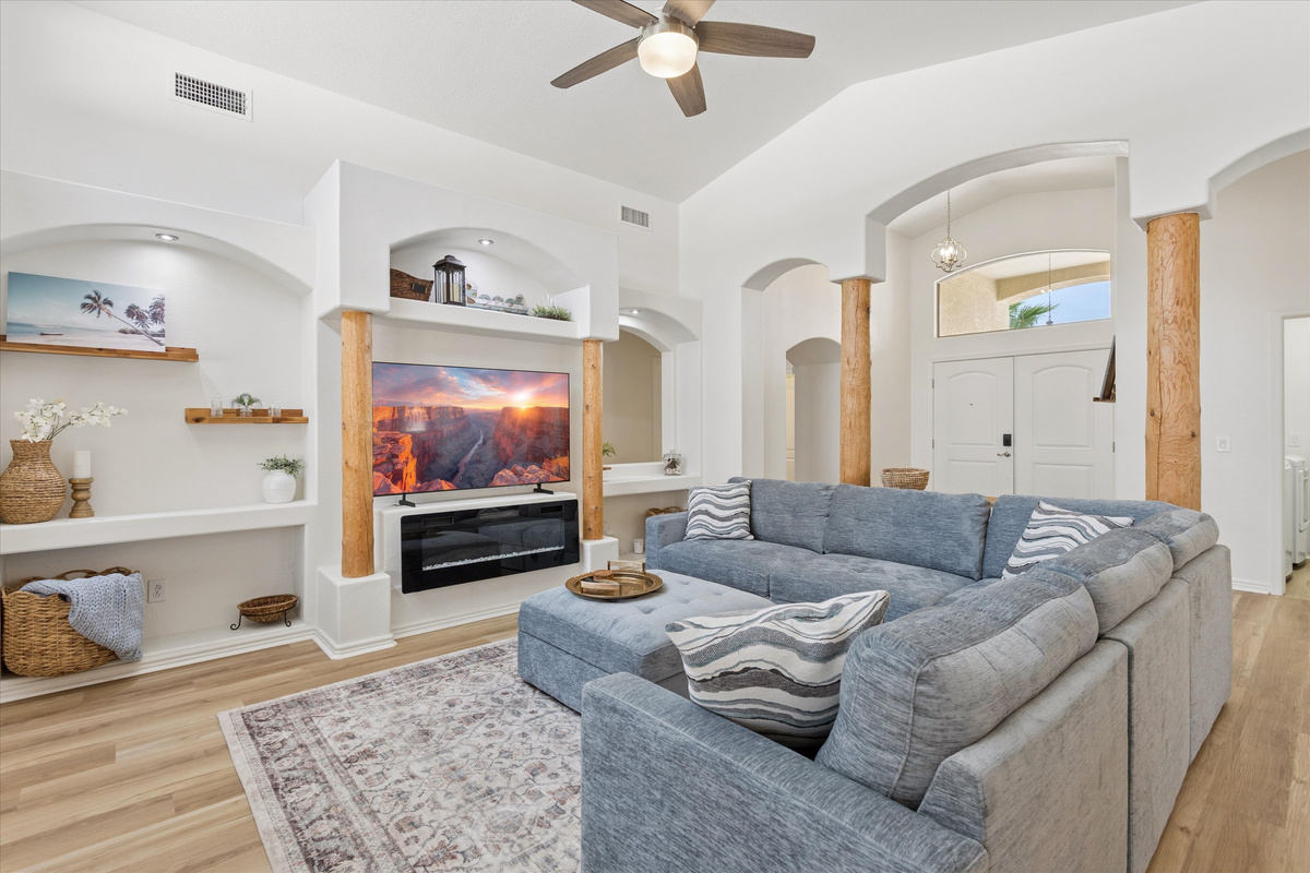The Pronghorn Retreat | 4BR • 2BA | Heated Pool — The Pronghorn Retreat | 4BR • 2BA | Heated Pool, Mesa, Arizona — photo 5