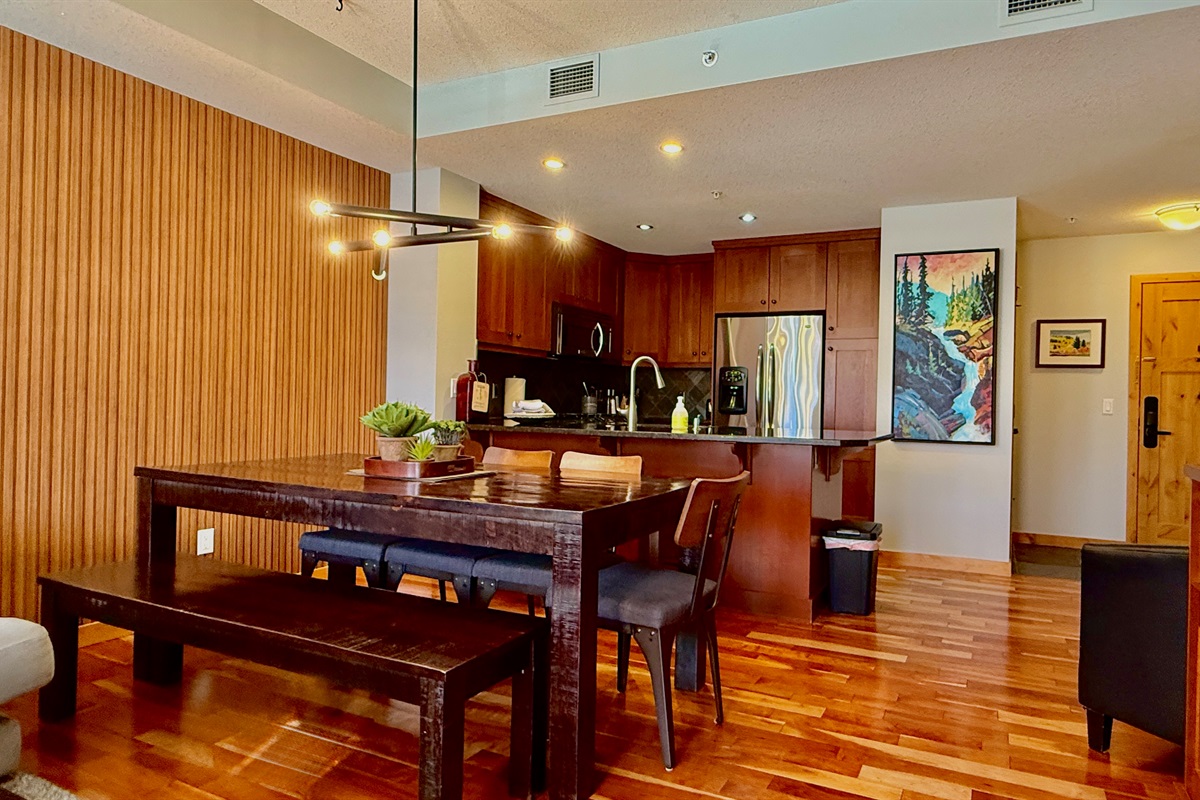 Dining Room - seating for 6