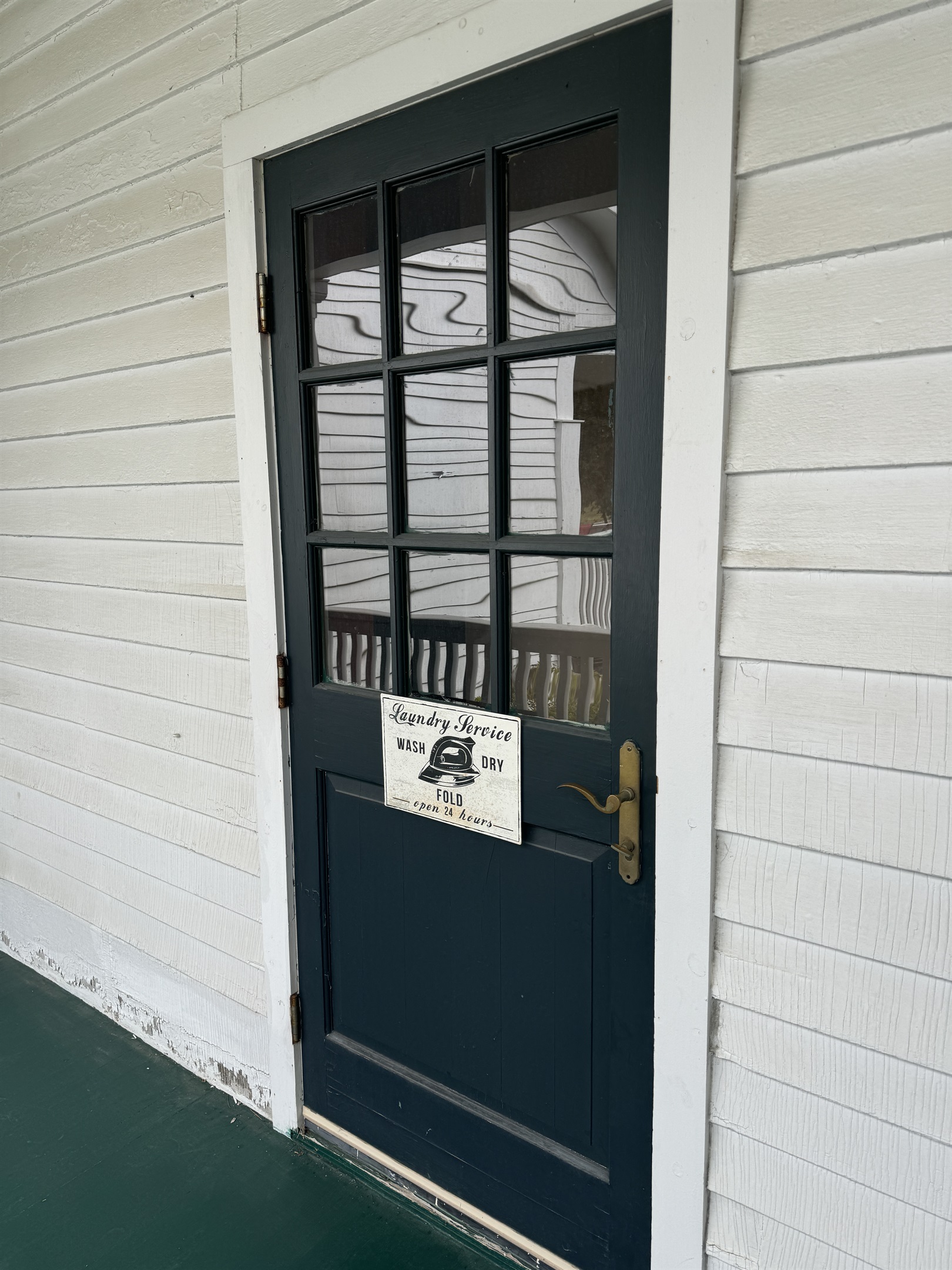 Entrance to the laundry Room