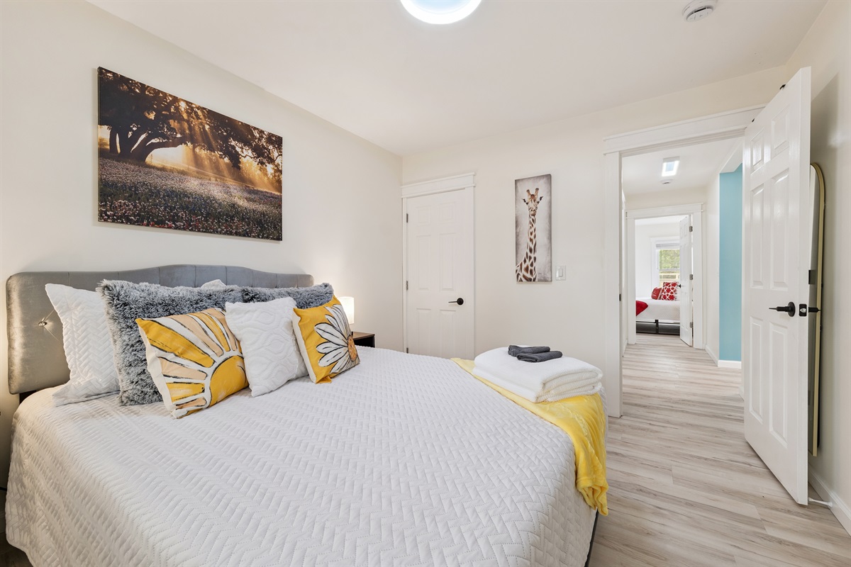 Elegant Queen Bedroom, the most comfortable mattress