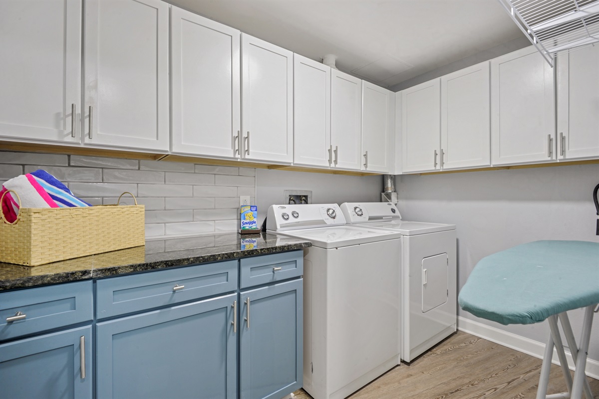 Full laundry room in unit