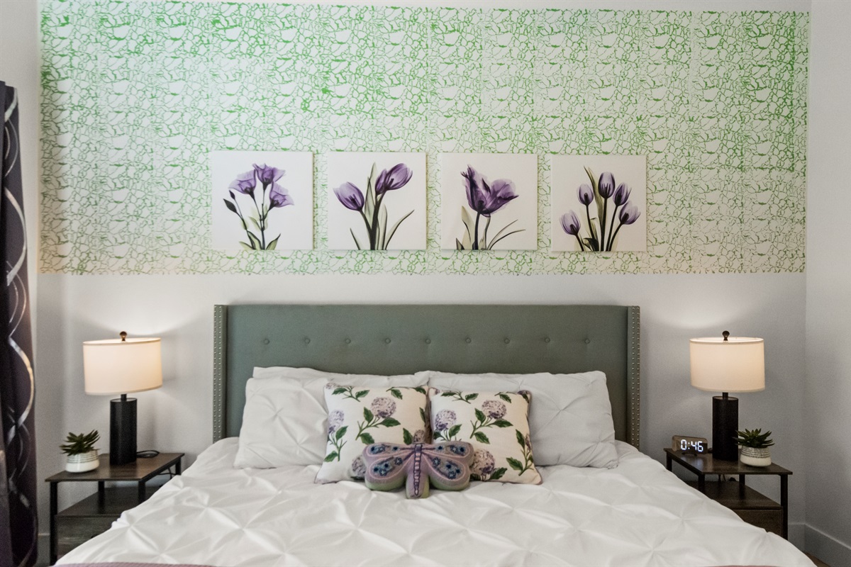 Cozy Retreat with Soft Premium Bedding