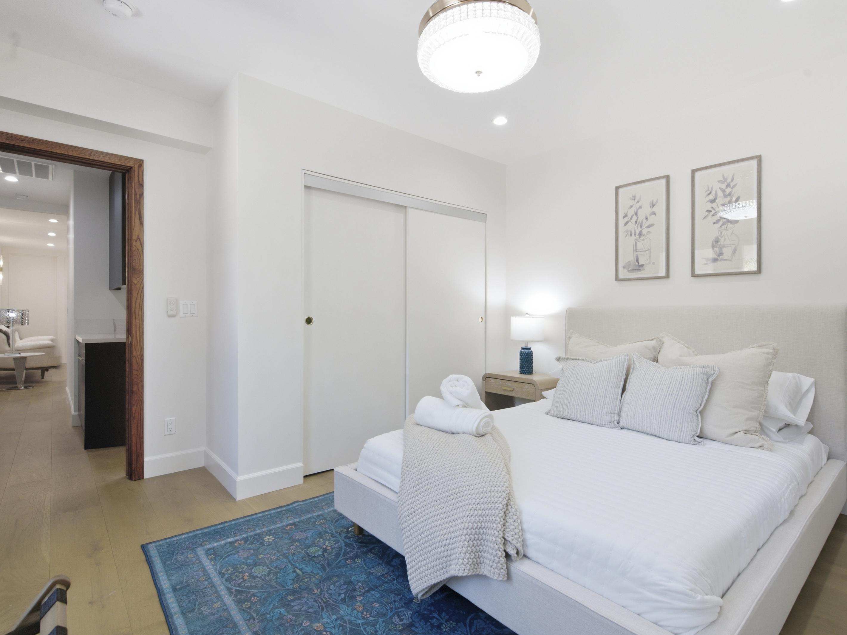 Sink into comfort and let the peaceful atmosphere help you unwind.