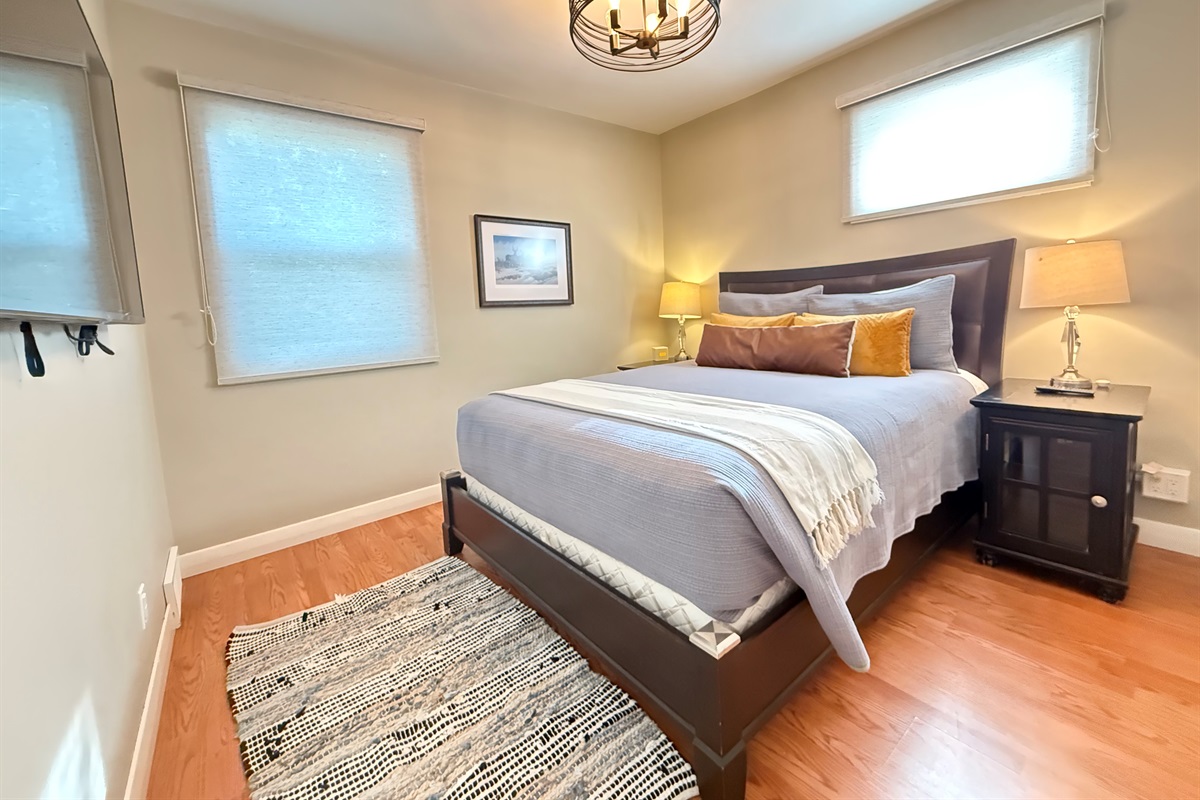 Primary Bedroom with Queen Bed, Natural Light & Relaxing Atmosphere