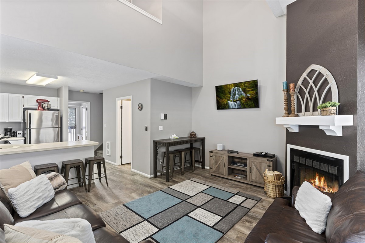 Open and airy living space with vaulted ceilings—room for everyone to gather and unwind.