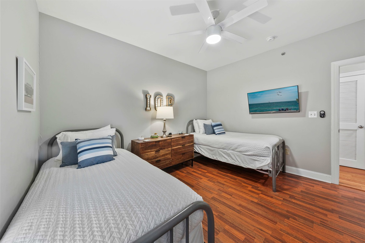 Bedroom 4: 2 twins share jack n jill bathroom  | Morning Sunrise | 302 Oceanview | 1116 Ocean Blvd, Isle of Palms, SC | IOP Escapes