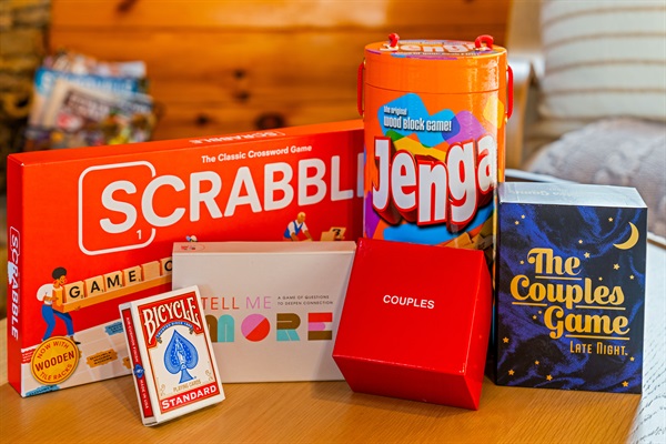 Who says romance can't include a little friendly competition? Challenge your partner to pool, go retro with Pac-Man, or old-school board games. (Winner gets to pick dinner!) 🎱👾