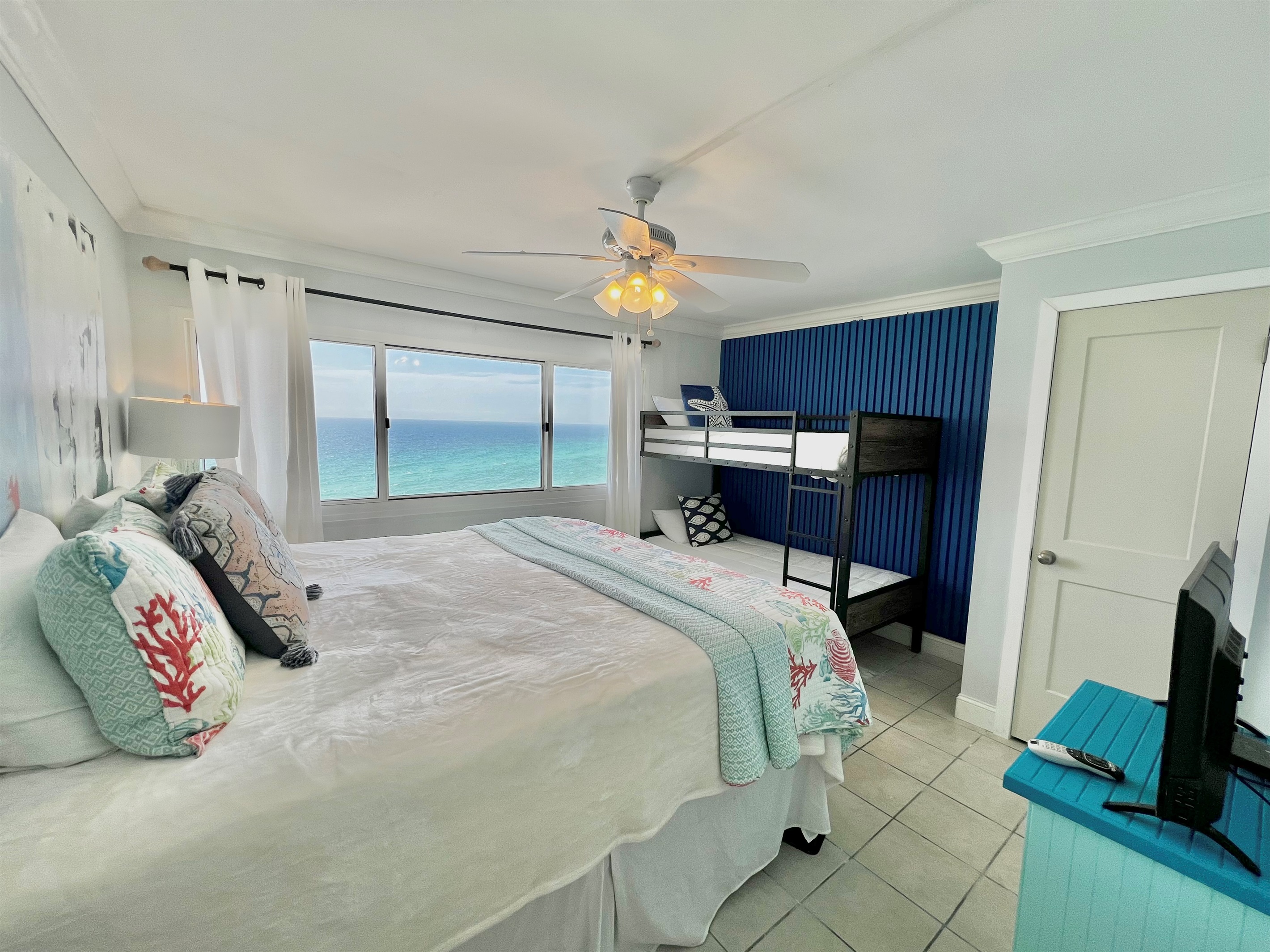 Guest room with bunk bed and king bed