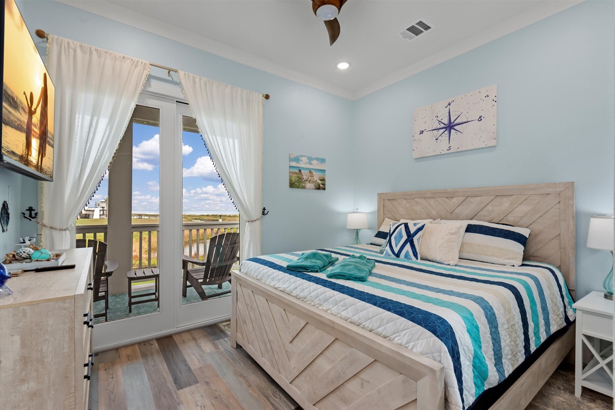 82793afa021b4e7cb3731e986be7a78b Large | Beachhouse | Texas | TX | Vacation Homes | Galveston | Crystal Beach | Kokomo | Breezy Days | Beachfront Elegance | Sunrise Serenity | Southern Sands Property Management, LLC