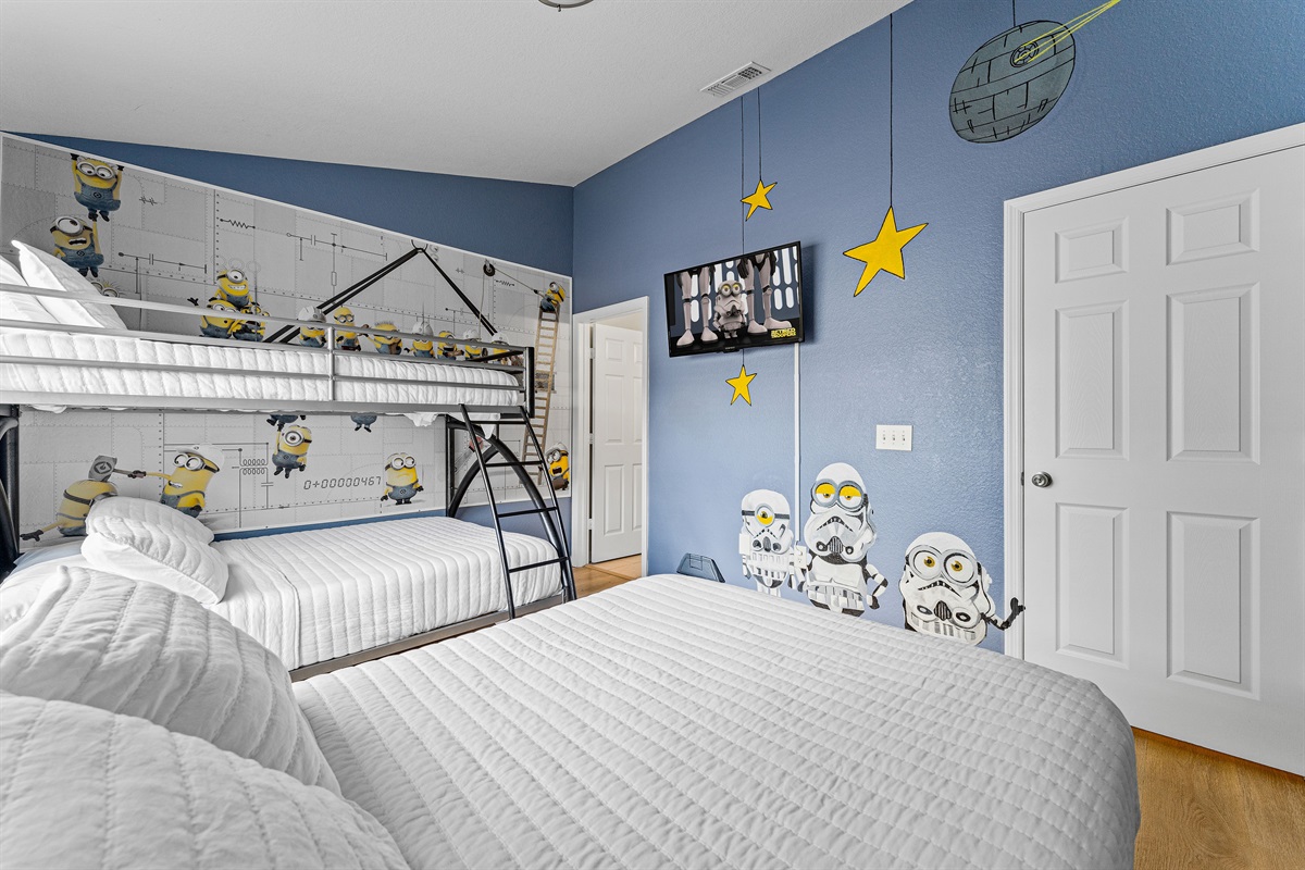 Star Wars Minion-themed 2nd-floor bedroom with 2 full-size beds and a twin bunk bed, private full bathroom attached