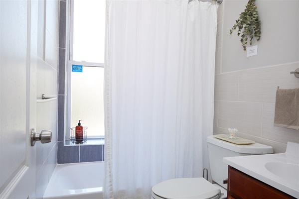 Upstairs full bath