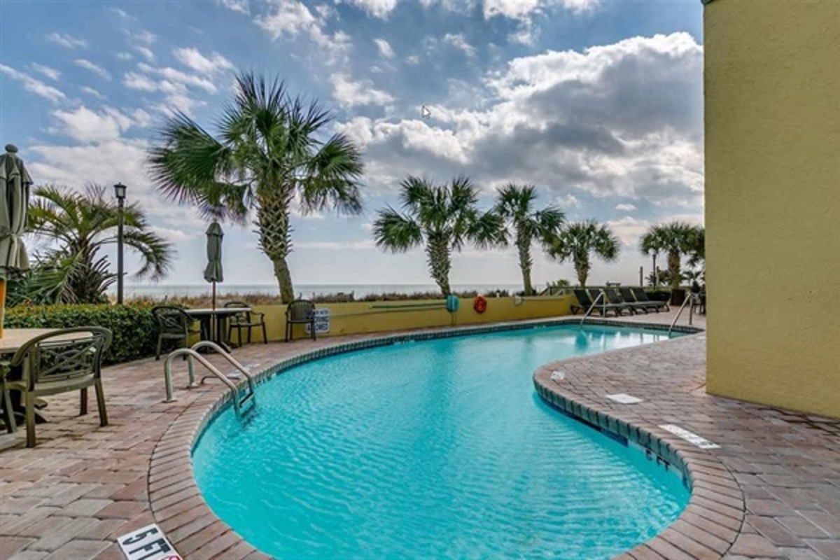 Compass Cove Beautiful Common Areas!