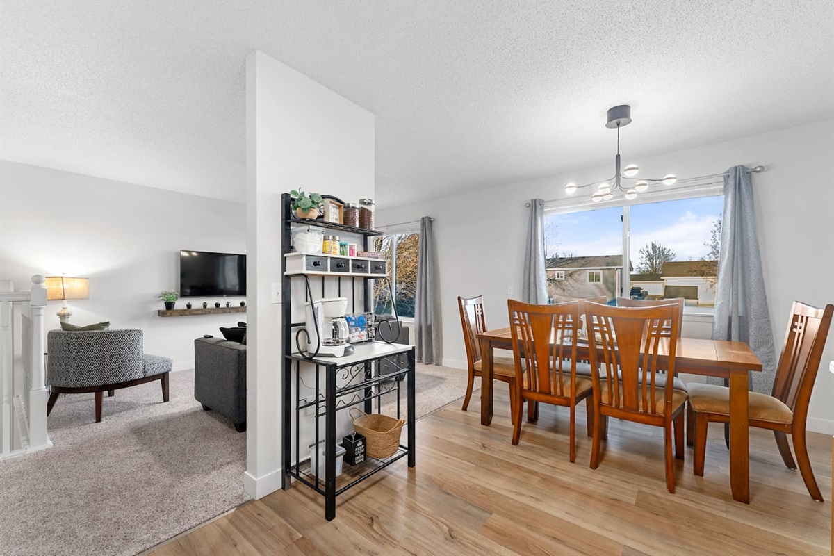 Main level. Dining Room, Coffee Bar. 
