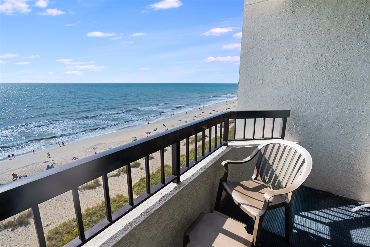 Balcony with Amazing Views of the Ocean🌊☀️