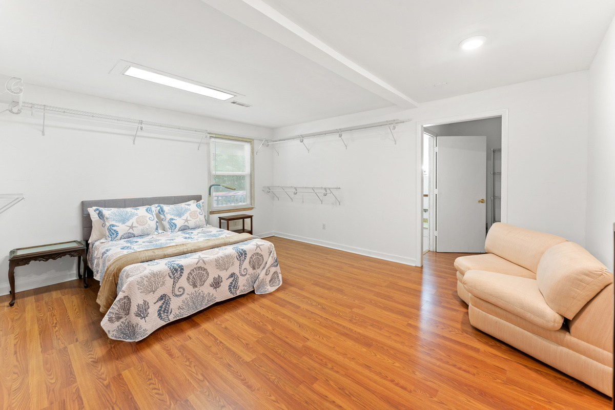 5th Bedroom on the lowest level with a Queen bed
