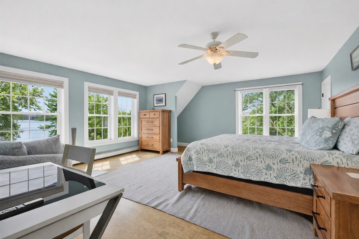 Primary bedroom - king bed 