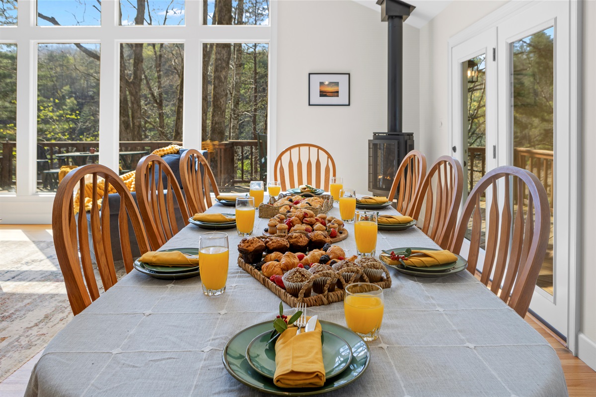 Dining Area: Gather around for delightful meals and stunning views, where memories are made!