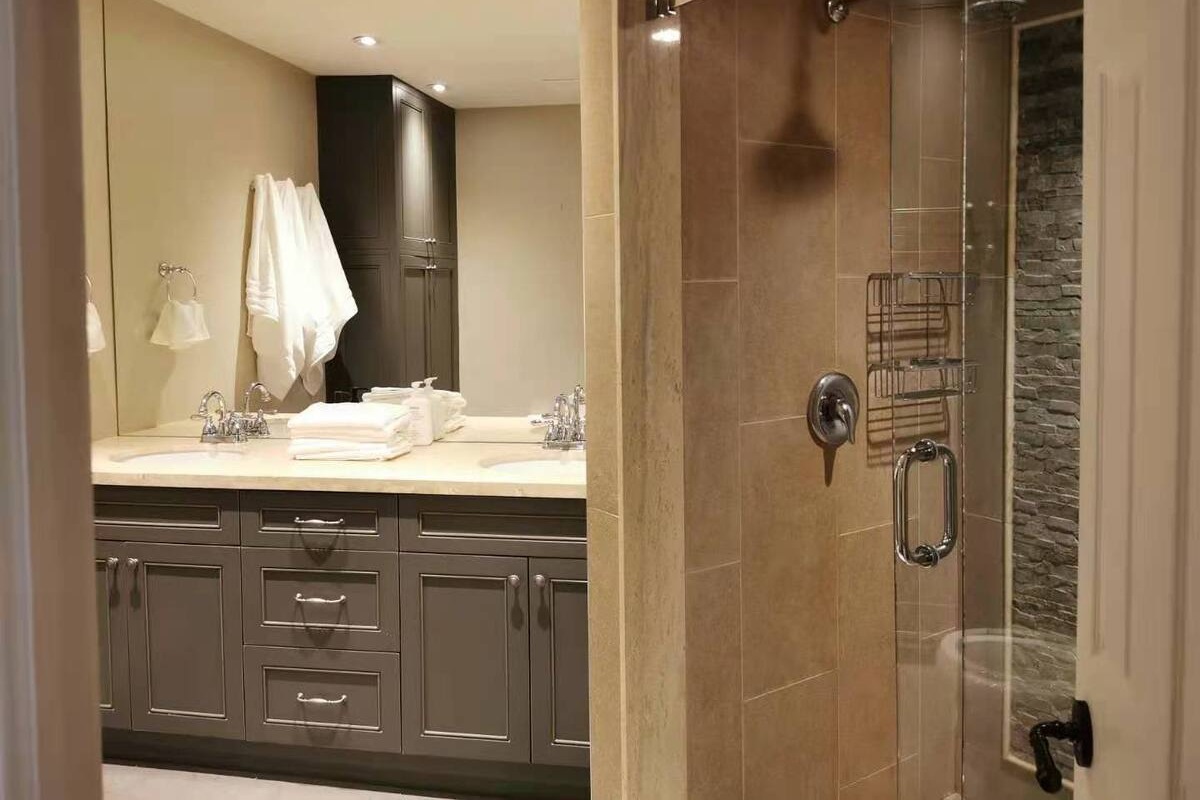2nd floor shared washroom