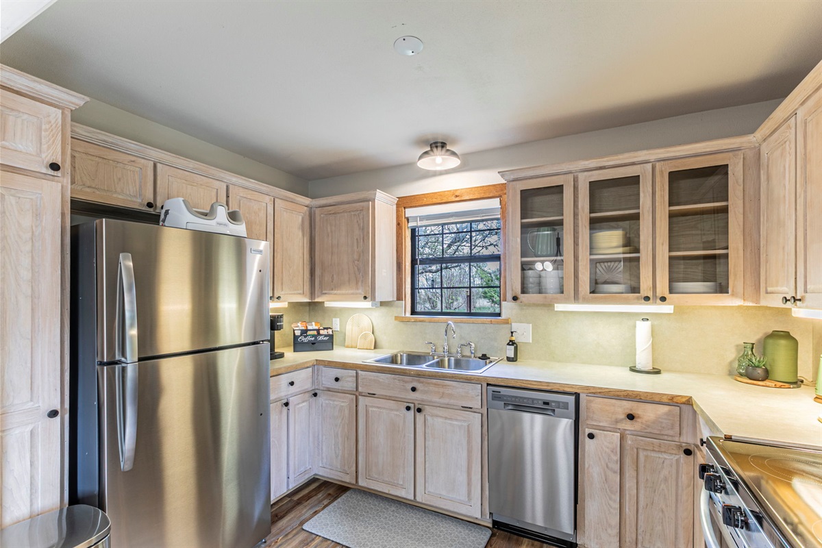 Stocked kitchen with new appliances