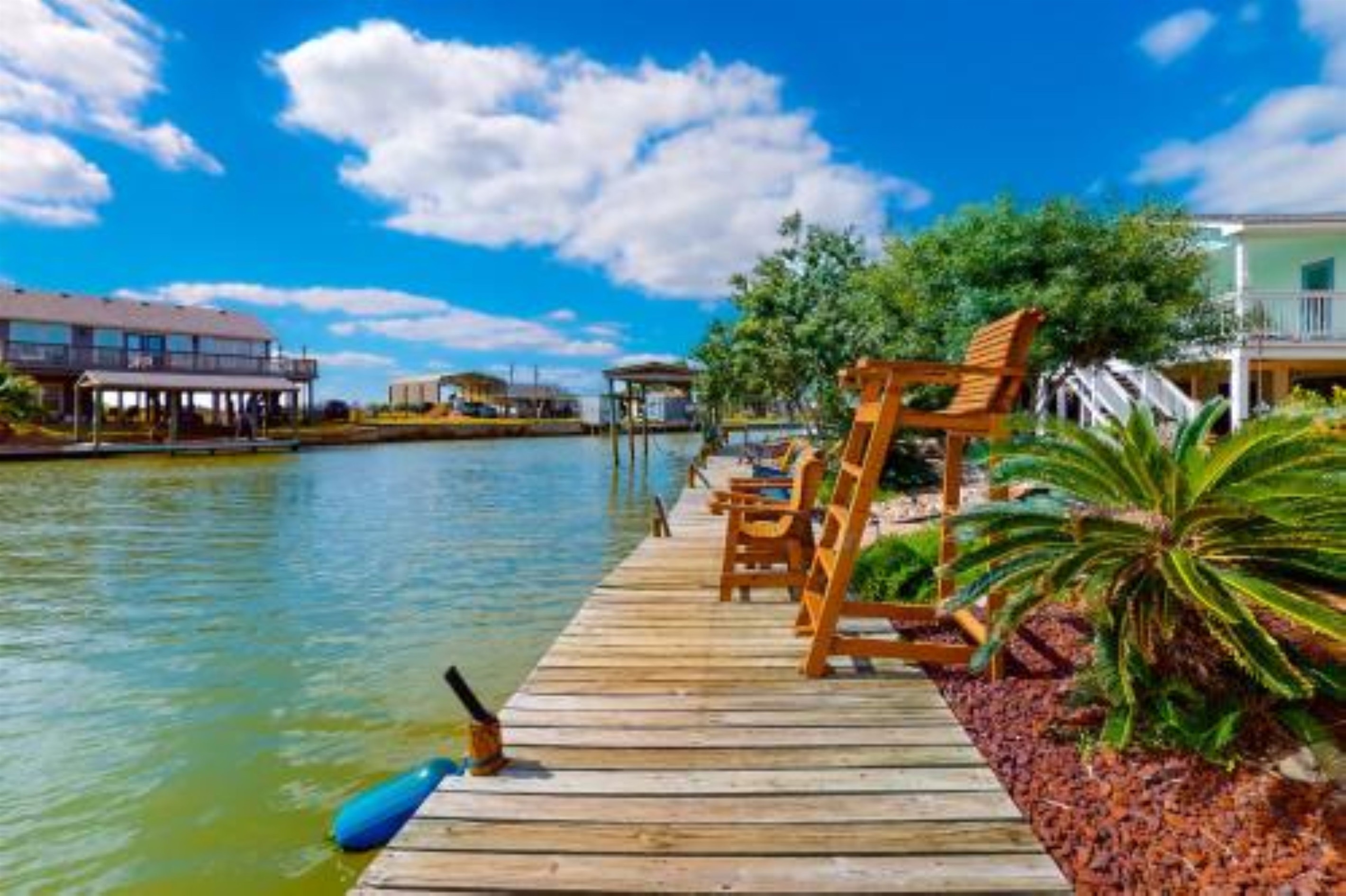 Great bulkhead for fishing!