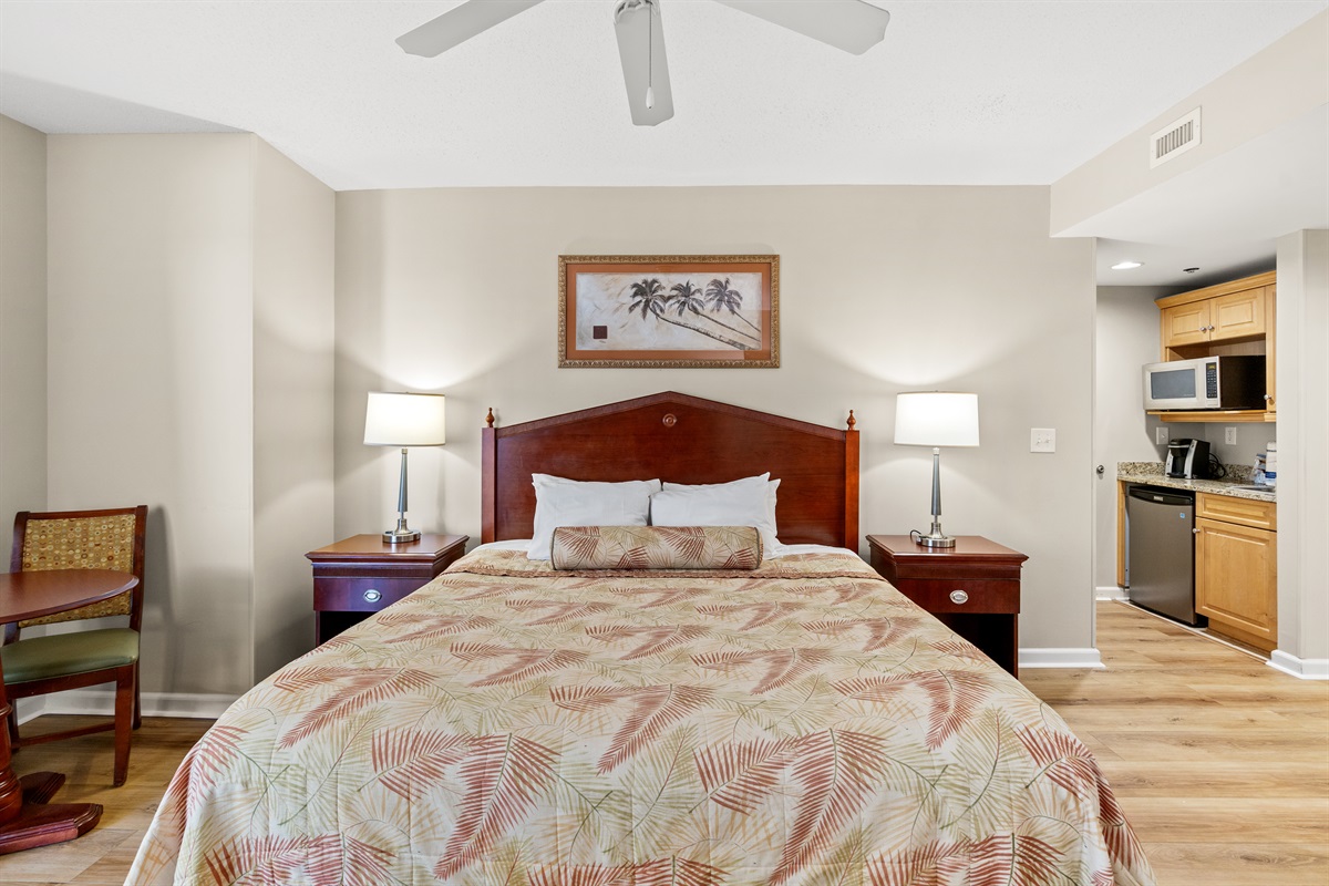 Studio Bedroom - King bed