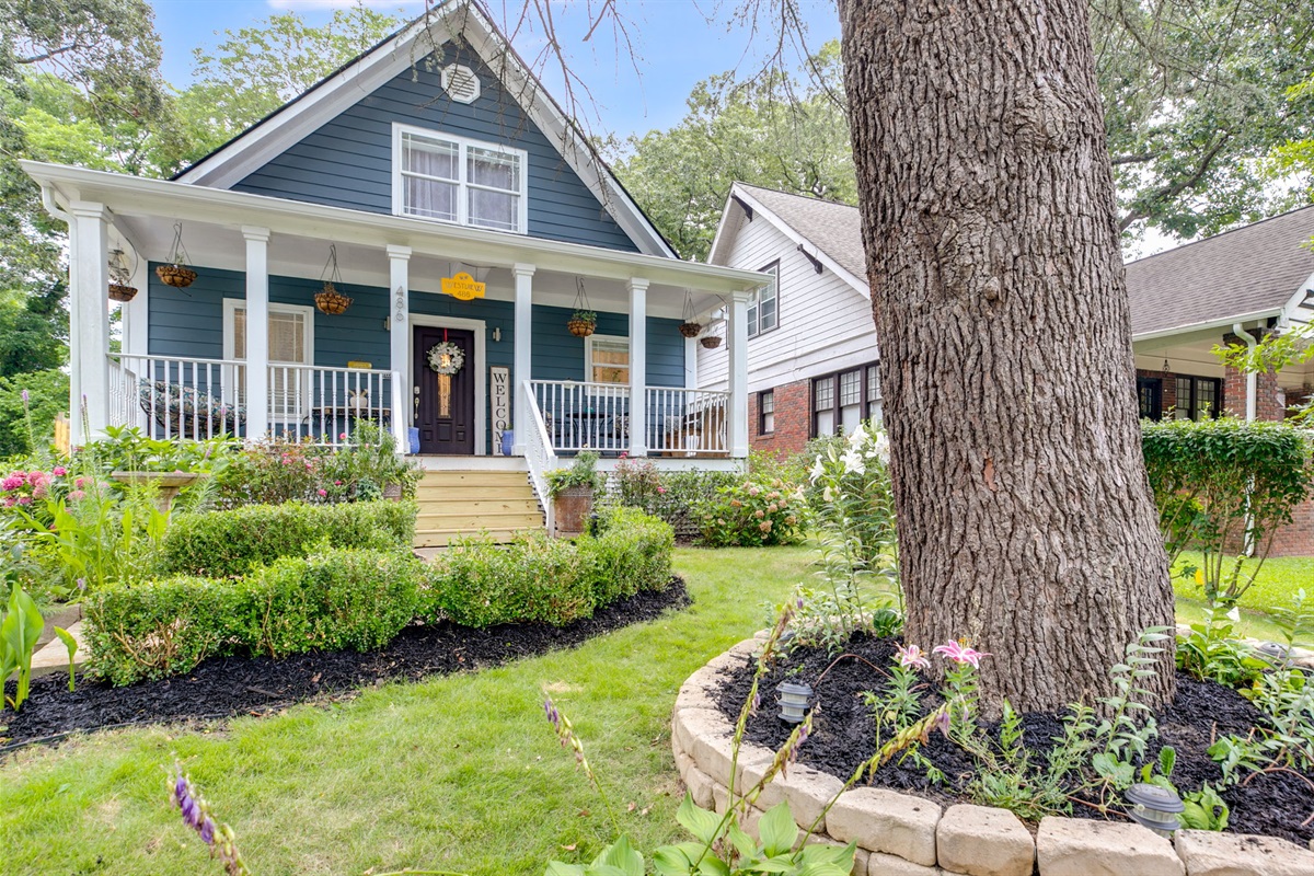 Welcome to The Agora! The perfect home base for exploring everything Atlanta offers.