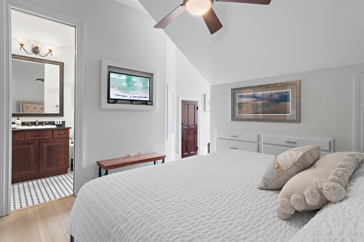 King Bedroom 2 with ensuite